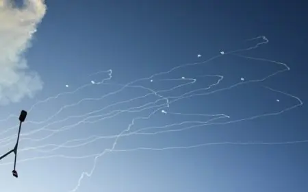 صافرات الإنذار تدوي في حيفا وأنباء عن انفجارات في المدينة