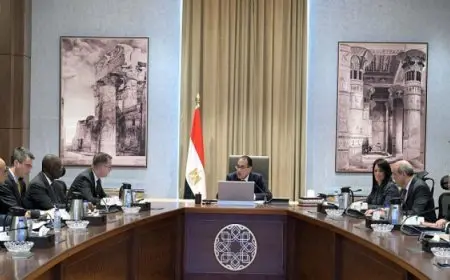 رئيس الوزراء يتابع مستجدات تنفيذ برنامج الطروحات الخاص بقطاع المطارات