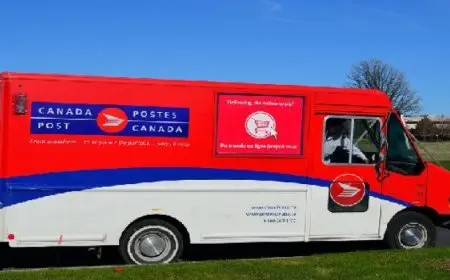 إضراب عمال بريد كندا يدخل أسبوعه الثاني مع اقتراب موسم الأعياد وغياب أي حلول