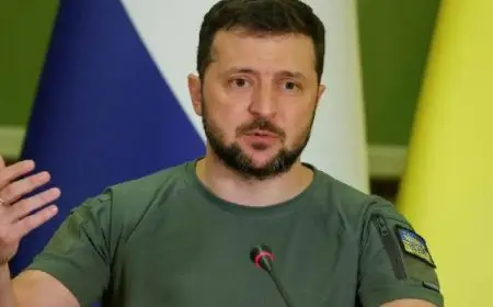 زيلينسكي: روسيا قصفت البنى التحتية للطاقة بـ”قنابل عنقودية”