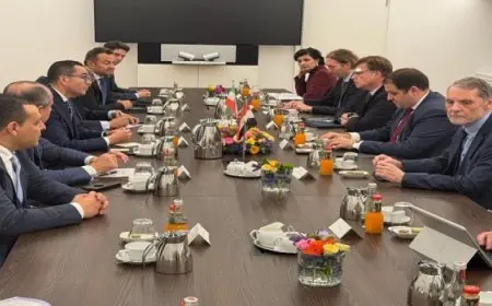 وزير الاستثمار يلتقي نائب رئيس حكومة “شمال الراين ويستفاليا” ووزير الشؤون الفيدرالية الأوروبية لتعزيز العلاقات