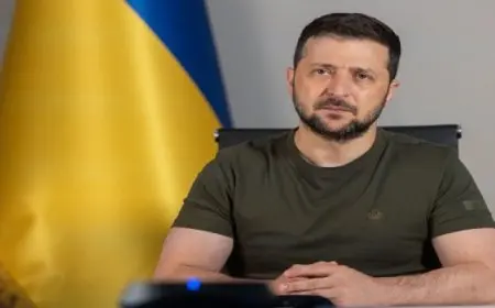 زيلينسكي مستعد لتقديم تنازلات بحال توفير الناتو حماية للأراضي الواقعة تحت سيطرة كييف