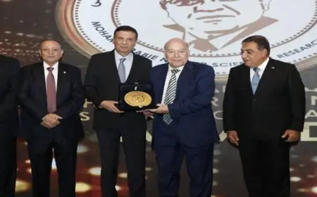 وزير الزراعة يشارك فى تسليم الفائزين بجوائز جامعة الدلتا في مجال الزراعة والأمن الغذائي والعلوم الطبية والهندسية