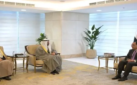 رئيس الوزراء لوزير خارجية الكويت: تعزيز التعاون التجاري والاستثماري بين البلدين على رأس أولوياتنا