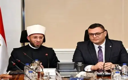 وزير الإسكان خلال لقائه وزير الأوقاف: نتعاون بما يحقق مصلحة الوطن والمواطنين ويسهم في النهضة العمرانية