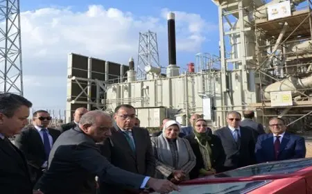 رئيس الوزراء يتفقد مستجدات تنفيذ أعمال محطة الربط الكهربائي المصري السعودي العملاقة بمدينة بدر
