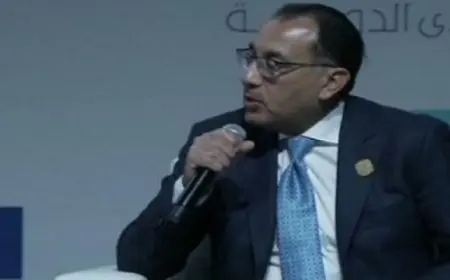 رئيس الوزراء يشارك في فعاليات اليوم الثاني من منتدى الدوحة