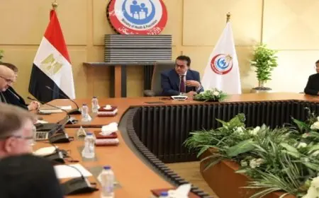 وزير الصحة يبحث مع ممثل منظمة الأمم المتحدة وضع آليات تنفيذ خدمات جديدة ضمن المشروع القومي للتنمية البشرية