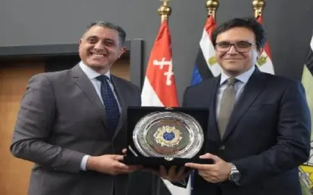 وزير الثقافة يلتقي أعضاء دورة التمثيل الدبلوماسي العسكري لمناقشة تعزيز دورهم في تمثيل مصر بالخارج