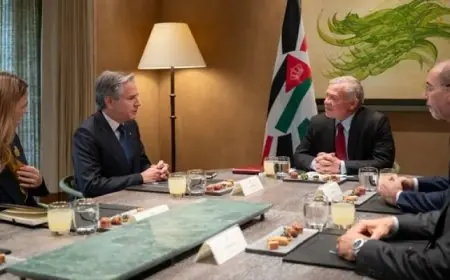 بلينكن يؤكد من الأردن دعم واشنطن لانتقال “شامل وشفاف” في سوريا.. واستقرار جيرانها