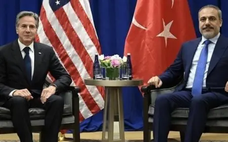 بلينكن يبحث مع نظيره التركي التطورات في سوريا ووقف إطلاق النار في غزة
