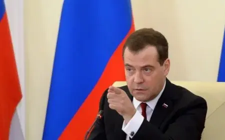 مدفيديف: أوكرانيا تواجه خيارا إما أن تكون مع روسيا أو تختفي تماما من خريطة العالم