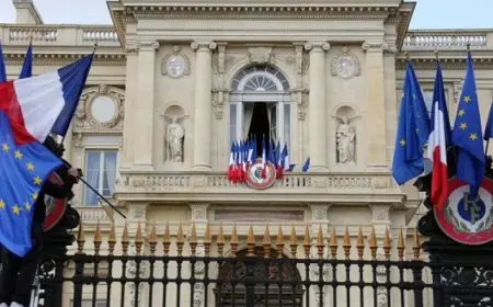 فرنسا ترسل 100 طن من المساعدات الإنسانية إلى لبنان