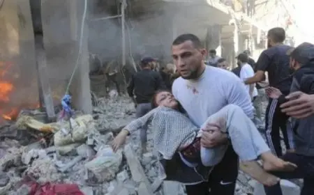 استشهاد وإصابة فلسطينيين بقصف استهدف نازحين في غزة