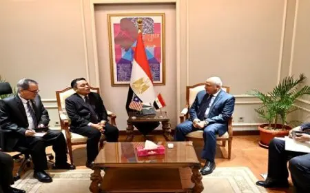 كامل الوزير يبحث مع سفير دولة ماليزيا سبل تعزيز التعاون بين البلدين