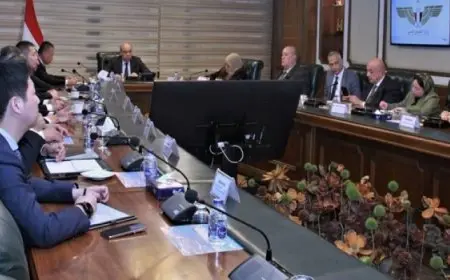 بال .. وزير الطيران المدني يلتقي بمسئولي شركة (CCCC) الصينية لبحث التعاون المشترك