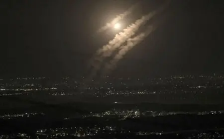 “الحوثيون” يعلنون استهداف منطقة عسكرية إسرائيلية في يافا