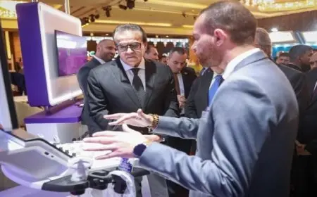 بال .. وزير الصحة يطلق مشروع الأرشفة المركزية للأشعة