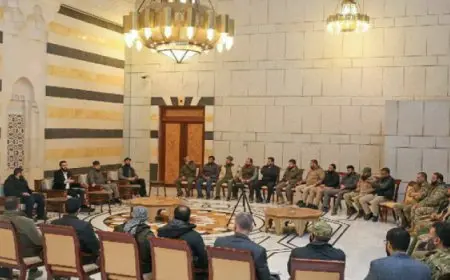 الشرع يناقش مع قادة الفصائل المسلحة شكل المؤسسة العسكرية في سوريا الجديدة