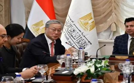 بال .. وزير الشباب والرياضة يبحث مع سفير كوريا الجنوبية سبل تعزيز التعاون الثنائي