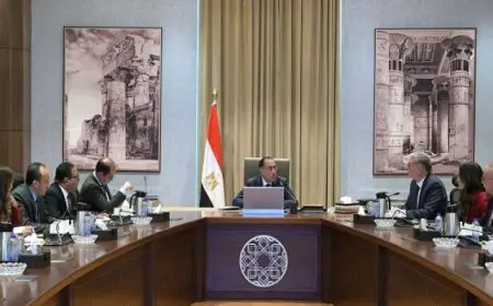 رئيس الوزراء: الحكومة تستعد لإطلاق مبادرة تحويل السيارات للعمل بالغاز الطبيعي بداية العام الجديد