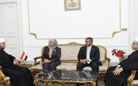 وزير الأوقاف خلال لقاء مع سفيرة مملكة البحرين: نمد أواصر التعاون مع جميع الدول العربية والإسلامية