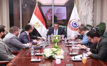 وزير الصحة يبحث مع وفد شركة «ميند راي» تعزيز سبل التعاون في مجال توطين صناعة الأجهزة الطبية