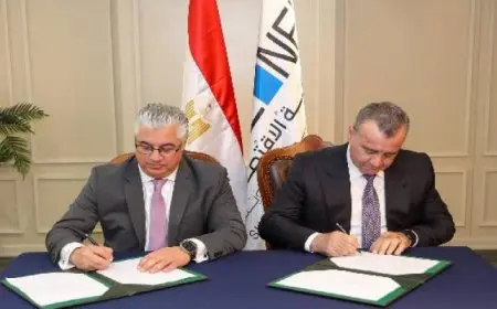 اقتصادية قناة السويس والسويس للصلب توقعان عقد تشغيل رصيف بميناء الأدبية