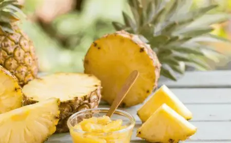 أطعمة يجب تجنب تناولها مع الأناناس