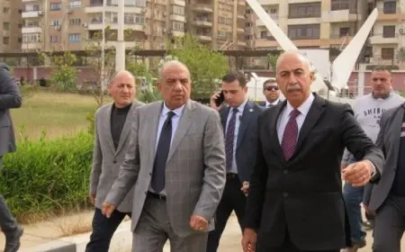 وزير الكهرباء يتفقد هيئة الطاقة المتجددة ويستعرض خطط المشروعات المستقبلية