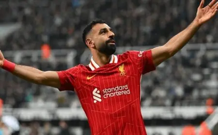جيمي كاراجر أسطورة ليفربول: محمد صلاح الأحق بالفوز بالكرة الذهبية 2025