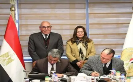 توقيع عقد تأهيل ورفع كفاءة 9 جراجات بمنظومة المخلفات البلدية الصلبة