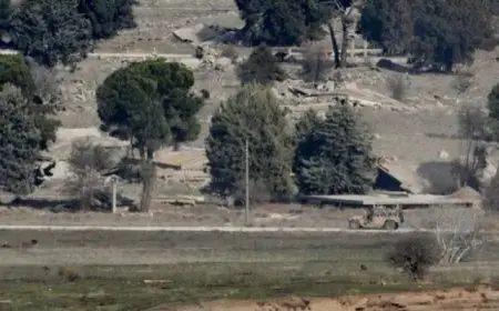 الاحتلال الإسرائيلي يتوغل في القنيطرة السورية.. ويطرد موظفين من مدينة البعث