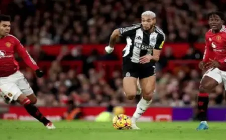 نيوكاسل يهزم مانشستر يونايتد بهدفين في البريميرليج