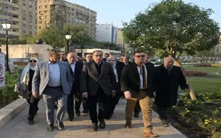 رئيس الوزراء يختتم جولته بتفقد مشروع إعادة إحياء حديقة الأزبكية التراثية