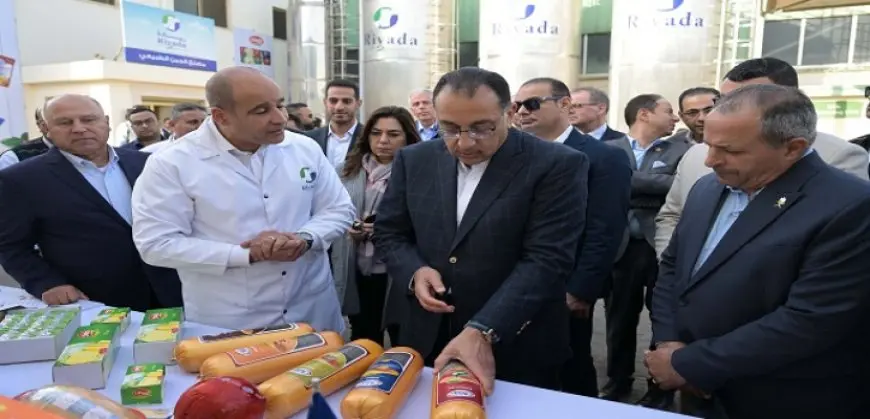 رئيس الوزراء يزور مصنعي شركة “بورسعيد للتنمية التجارية الحديثة ـ سودانكو”