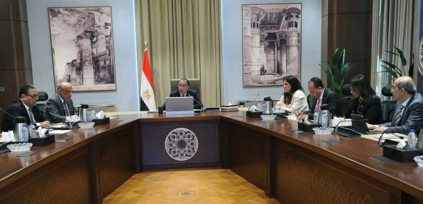 رئيس الوزراء يُتابع إجراءات طرح محطة جبل الزيت لتوليد الكهرباء من طاقة الرياح
