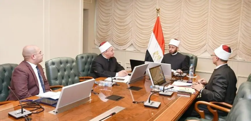 بال .. وزير الأوقاف: نعمل على الارتقاء بالأداء العلمي والدعوي لتحقيق رسالة مستنيرة