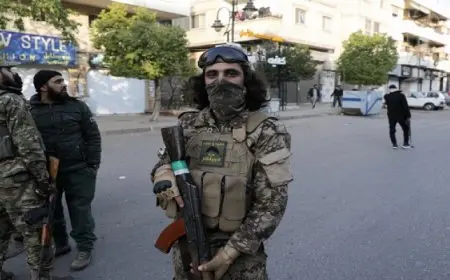 انطلاق عملية “تمشيط” في حمص السورية بحثا عن “مجرمي حرب”