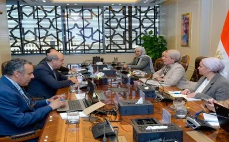 ياسمين فؤاد : المطارات المصرية منصة هامة للترويج لمنتج السياحة البيئية