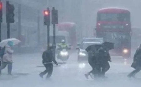 إغلاق المدارس والمكاتب الحكومية الأمريكية بسبب أثقل تساقط للثلوج منذ عقد