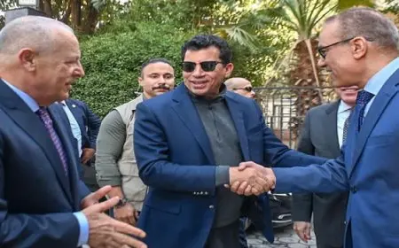 وزير الرياضة واتحاد كرة القدم يبحثان خطط التطوير المستقبلي ودعم اللاعبين بالمحافل الدولية