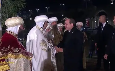 الرئيس السيسي يهدي البابا تواضروس الثاني “باقة ورد بيضاء” تهنئة بعيد الميلاد المجيد