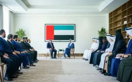 وزير الخارجية الإماراتي يستقبل الشيباني ..ويؤكد موقف بلاده الداعم لاستقلال سوريا وسيادتها