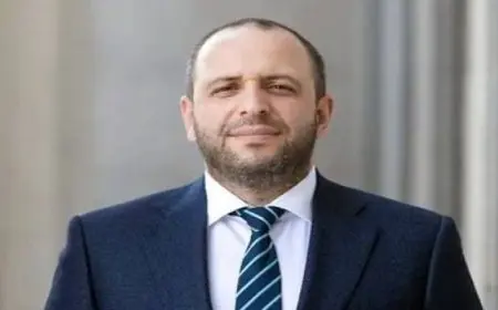 وزير الدفاع الأوكراني يناقش التعاون العسكري مع نظيره الأمريكي في اجتماع “رامشتاين”