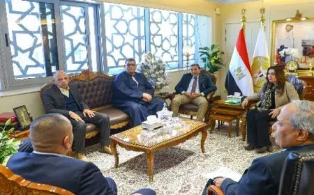 وزيرة التنمية المحلية تلتقى مع عدد من أعضاء مجلس النواب