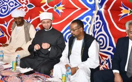 وزير الأوقاف يلتقي قيادات الدعوة وشيوخ القبائل بحلايب وشلاتين