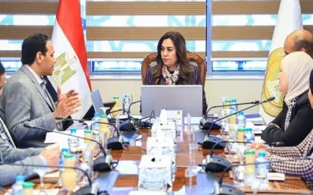 وزيرة التنمية المحلية تتابع موقف تشغيل مشروعات المبادرة الرئاسية بالوزارة