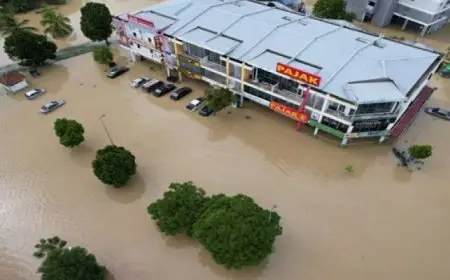 نزوح آلاف الأشخاص من منازلهم في ولاية “جوهور” الماليزية جراء الفيضانات العارمة