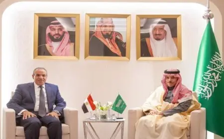 وزير الخارجية والهجرة يشيد بعمق العلاقات المصرية – السعودية